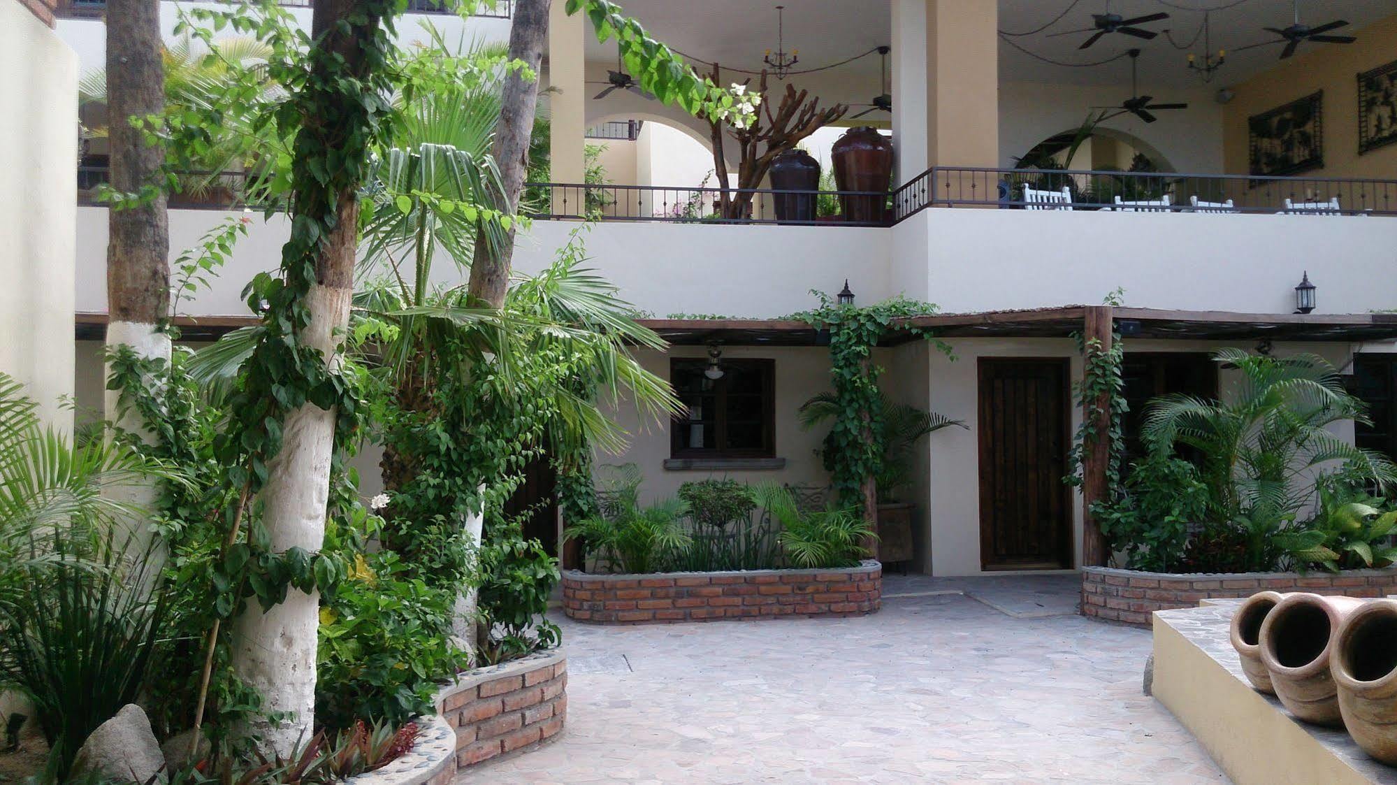 Posada De Las Flores La Paz Exterior photo